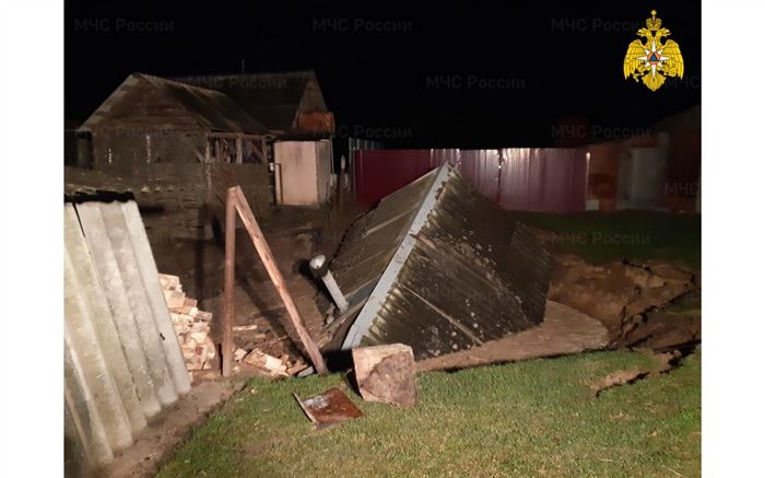 Жильцы 4-х домов эвакуированы из-за провала грунта в Новозыбкове